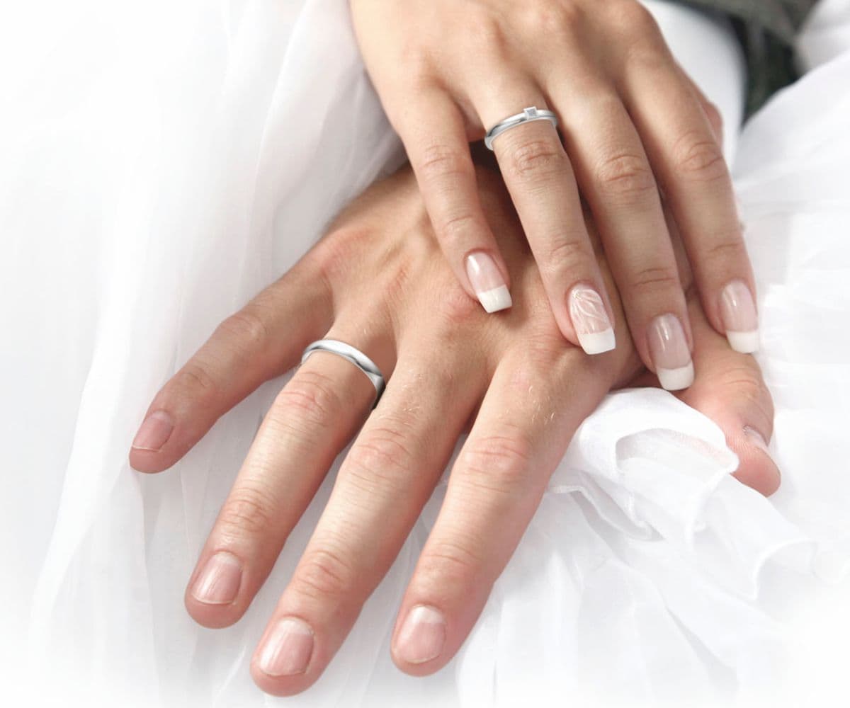 Juwelier Knappe Eheringe schmal mit Vorsteckring