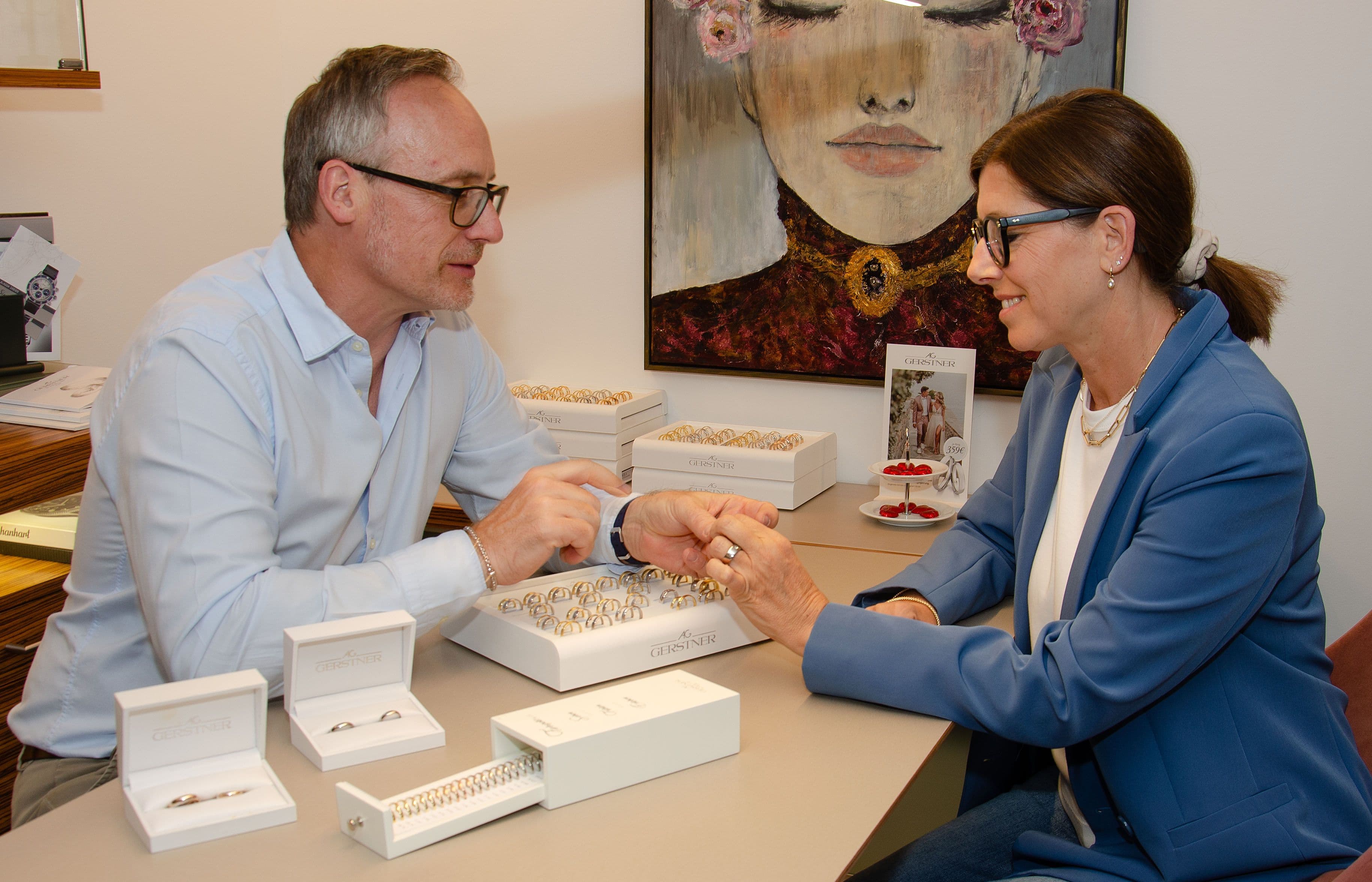 Herr Dreier im Beratungsgespräch