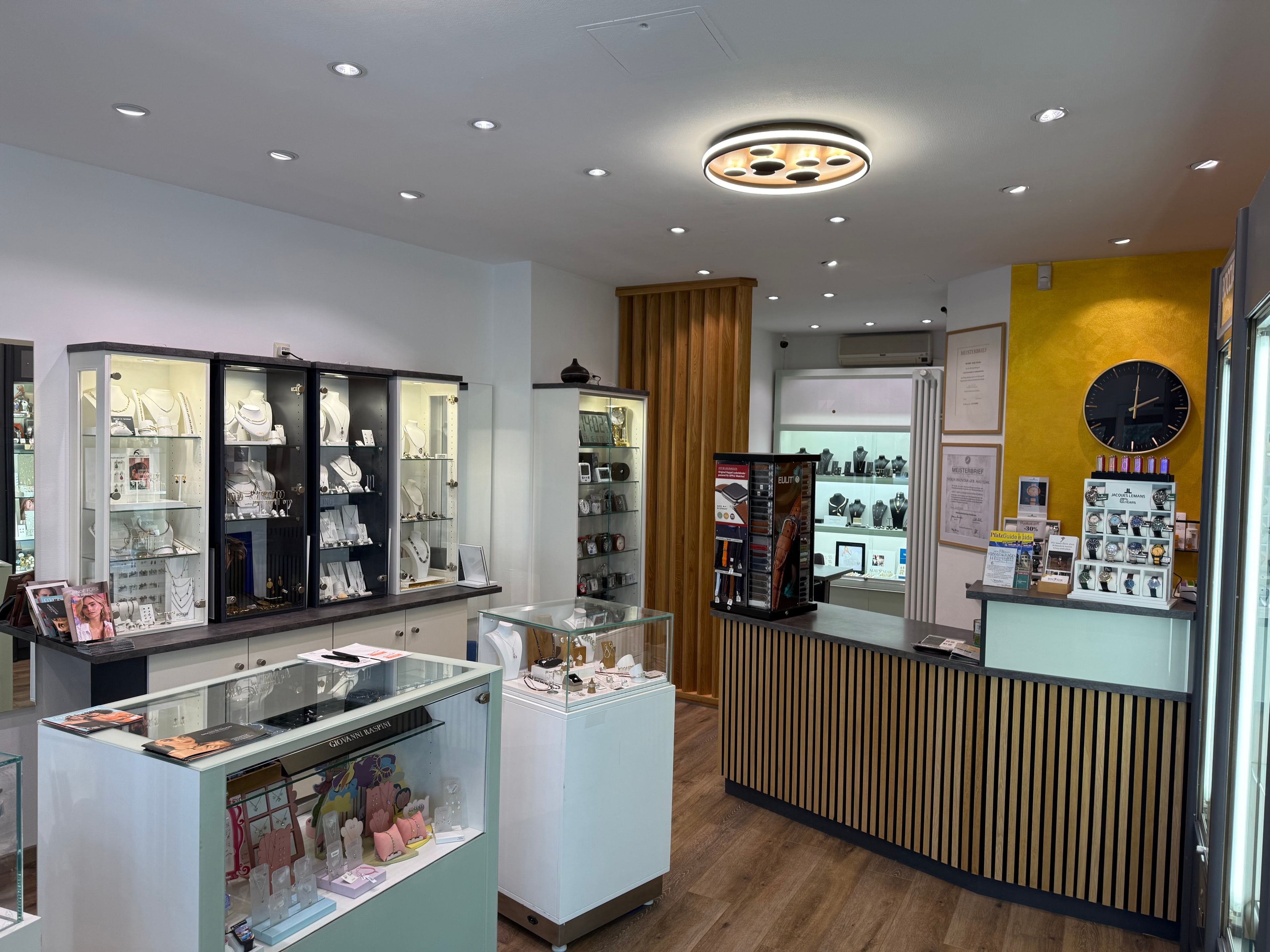 Juwelier Malysiak Geschäft Innenbereich 