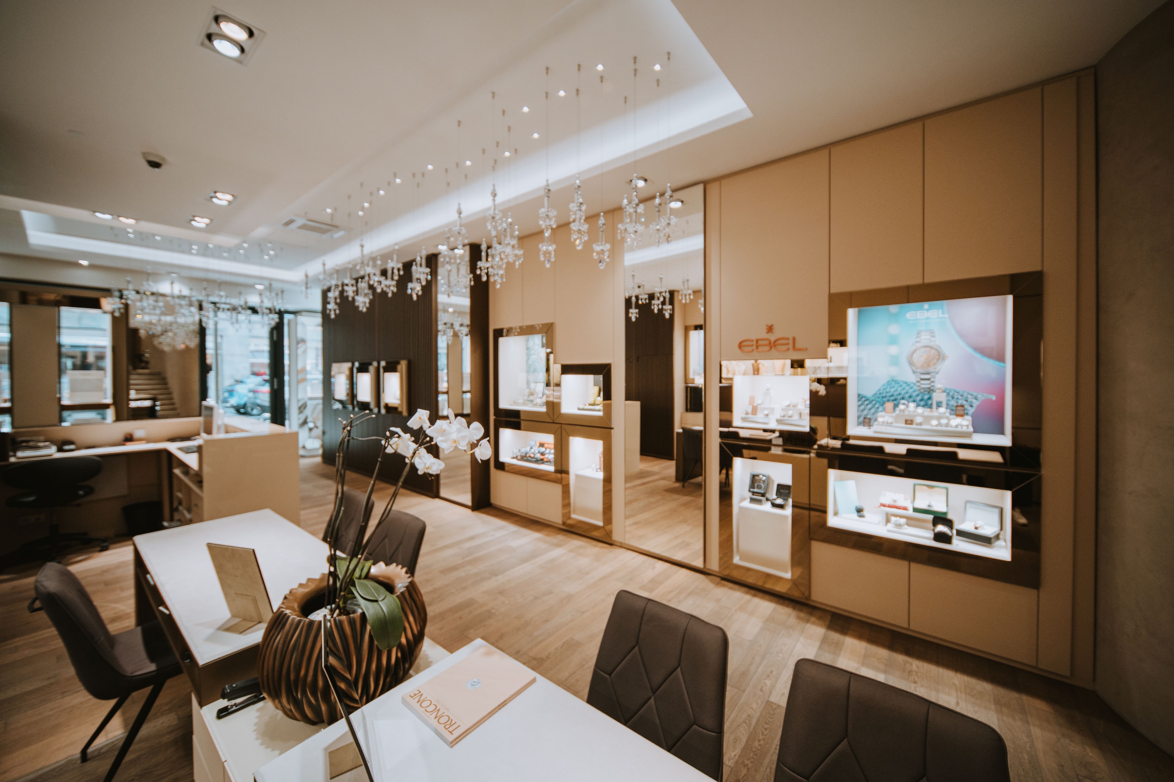 Juwelier Troncone Geschäft Innen
