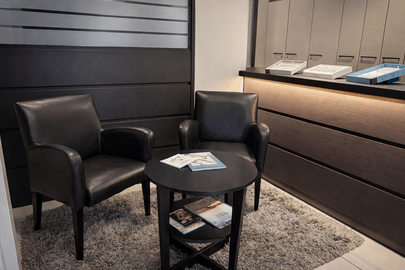 Juwelier Krevet – Düsseldorf – Beratung 2 Krevet.png